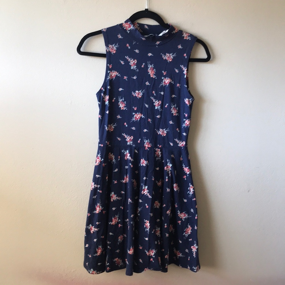 Kimchi Blue navy floral dress size M